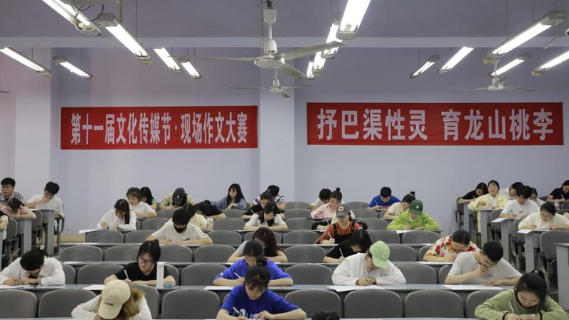 如何挑选靠谱的品牌设计公司？揭秘行业关键要素