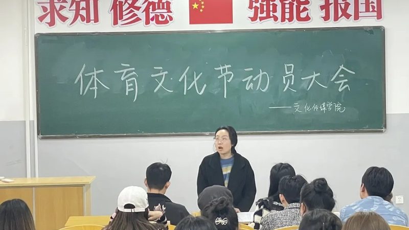 婚礼传媒公司套餐通常分为入门级、中级、高级等档次。以下是一些不同档次套餐的差别：