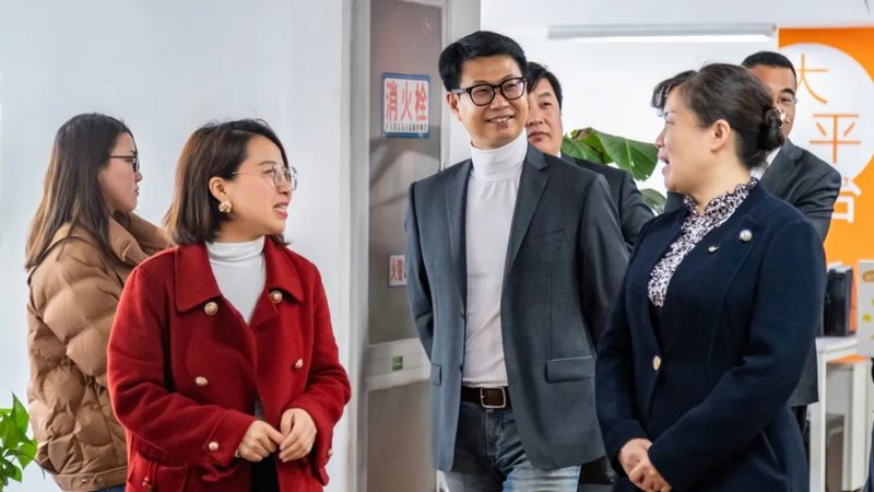 短视频代运营与自主制作：哪种选择更划算？**